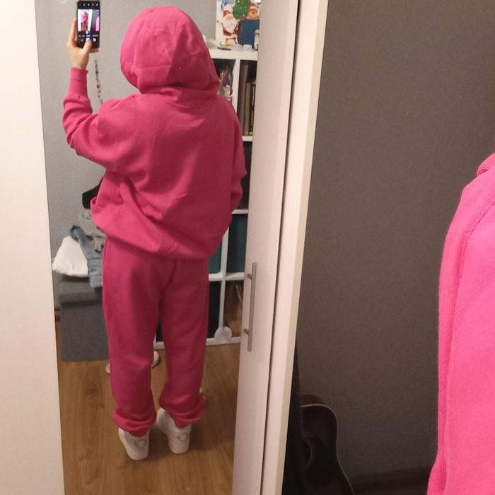 Komplet dresowy firmy nike