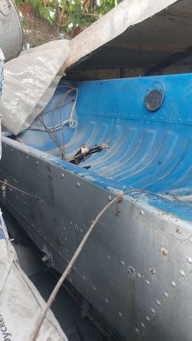 Моторная лодка      Казанка  5 м 2