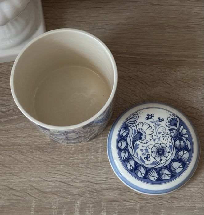 Ceramiczny pojemnik na tytoń Delft Blue