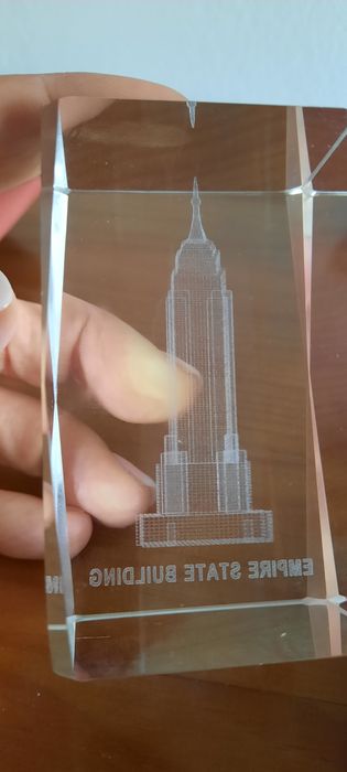 Pisa papéis Empire State Building