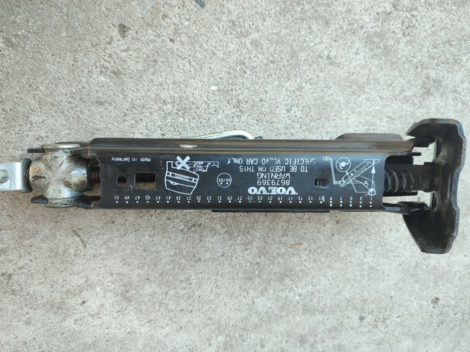 Домкрат Volvo S60(00-09) V70 p2(00-07) S80(98-06) Вольво