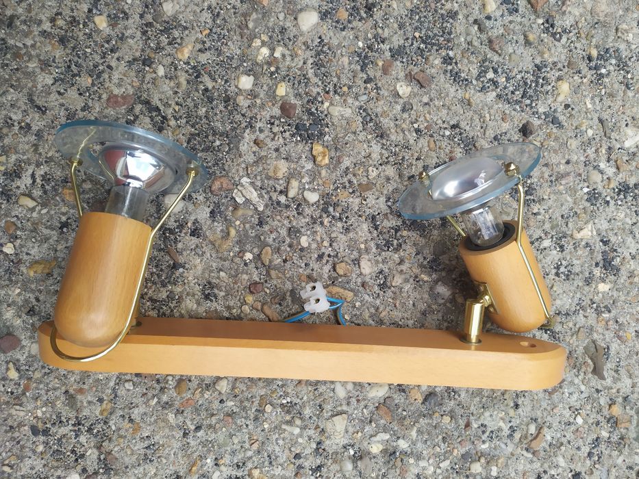 Lampka kinkiet ścienna