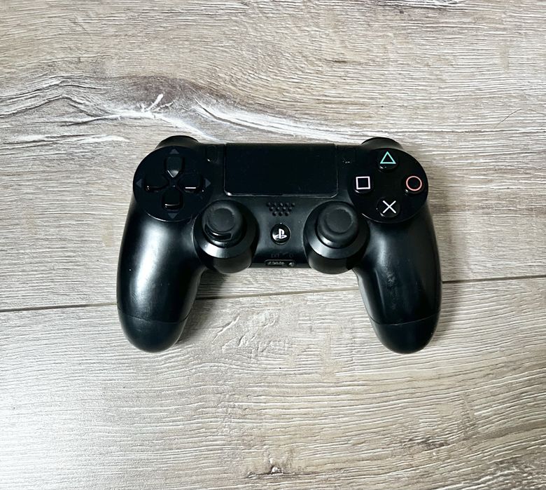 PlayStation 4 Ps4 fat 500gb + gry