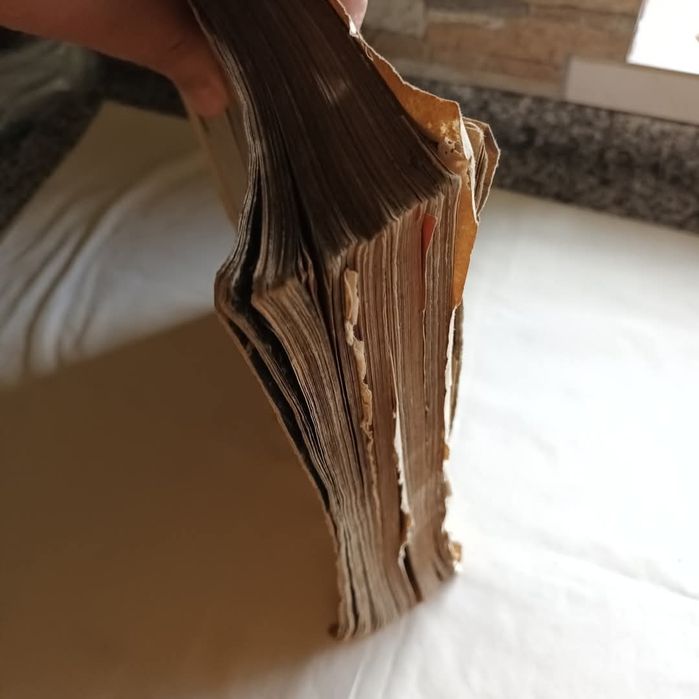 2 encadernações revistas MUNDO GRÁFICO anos 40 com faltas ou falhas