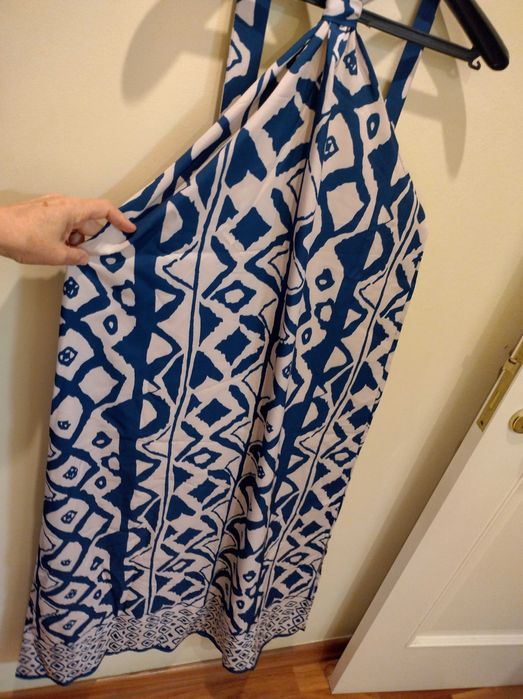 Vestido Midi de Gola Halter