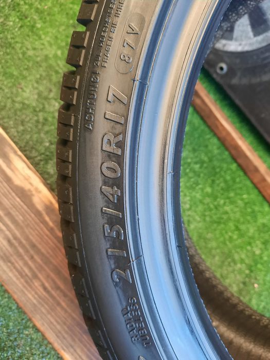 Opony zimowe 215/40/17 Dunlop  sp winter sport 3D Komplet Nowe