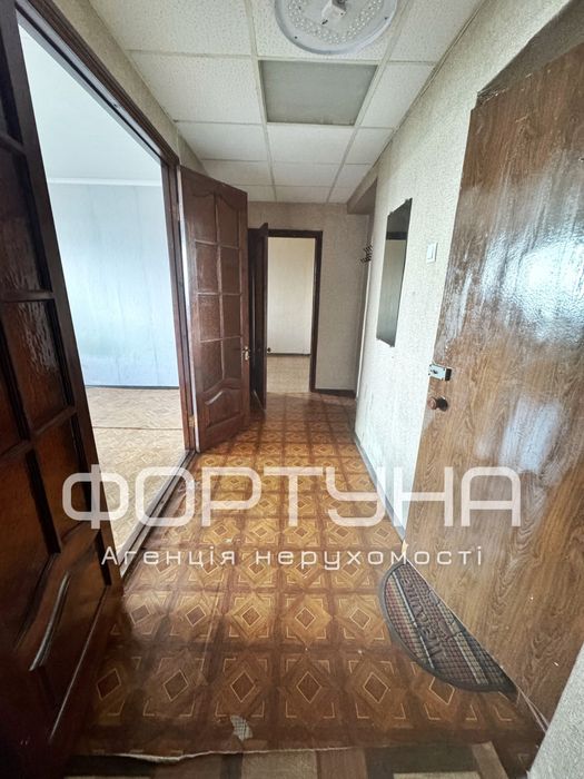 Двокімнатна 52м2, ЦЕГЛА, два балкони!