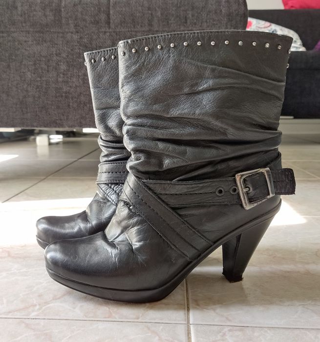 Black Boots - Manuel Alves