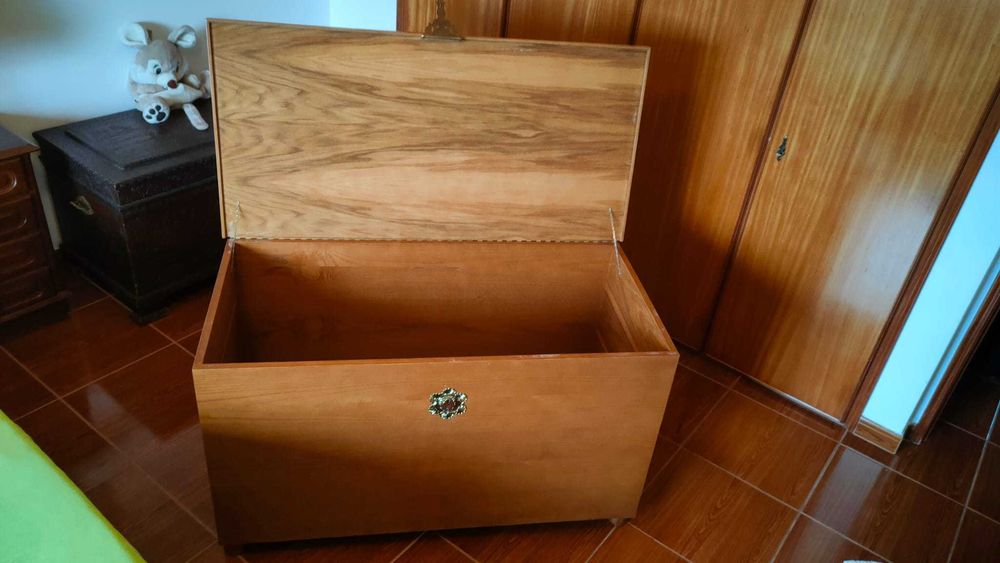 Baú - Arca Madeira como nova