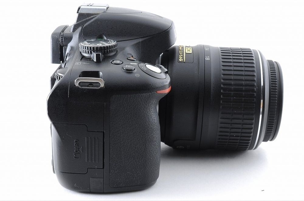 Дзеркальний фотоапарат Nikon D5100 18-55 VR Kit (в новому стані)