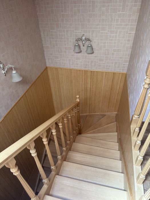 Продається гарний будинок 265м2 з ремонтом, село Дівички, 25 соток. Ексклюзив. Без %.