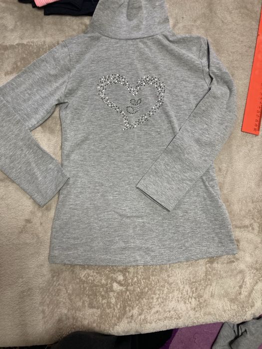 Віддам речі на дівчинку