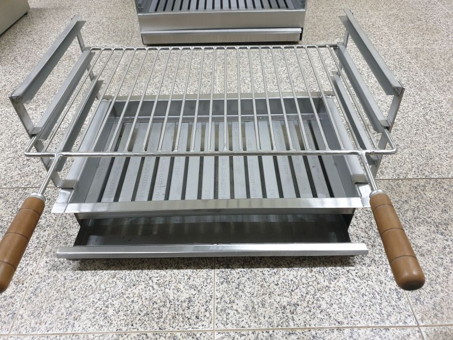 Grelhadores completos em INOX  (pode ser feito por medida)