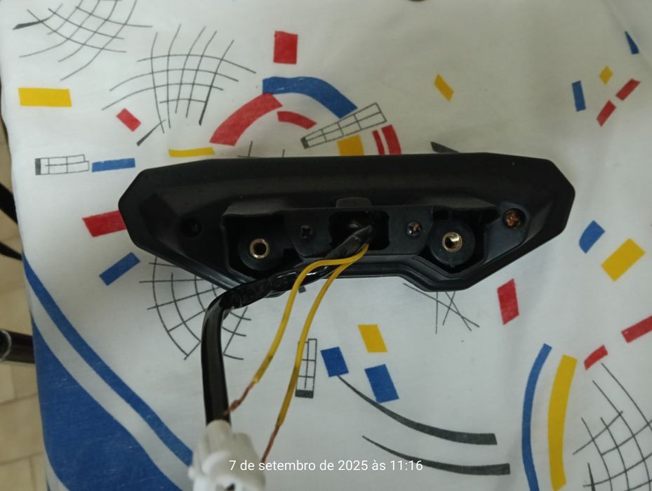 Farol traseiro tracer e mt