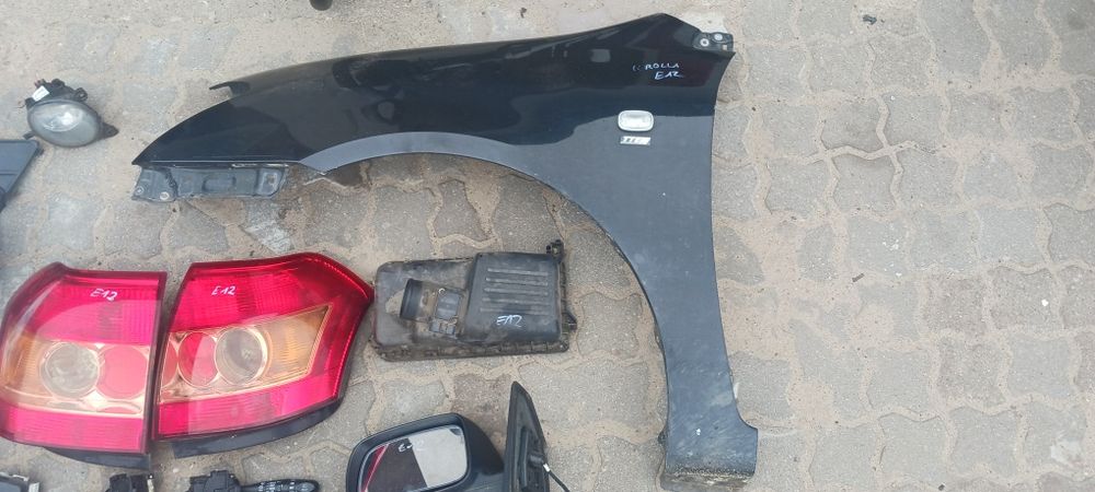 Toyota Corolla e12 części lampy kierownica