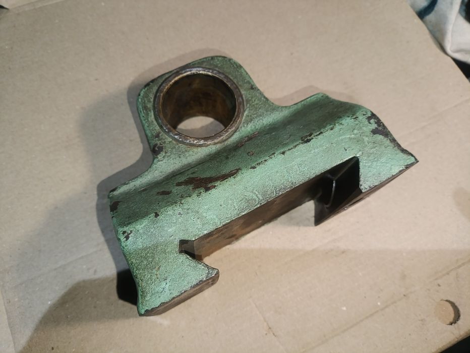 Серьга фрезерного 675