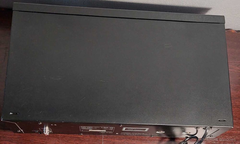 CD програвач Denon DCD-335