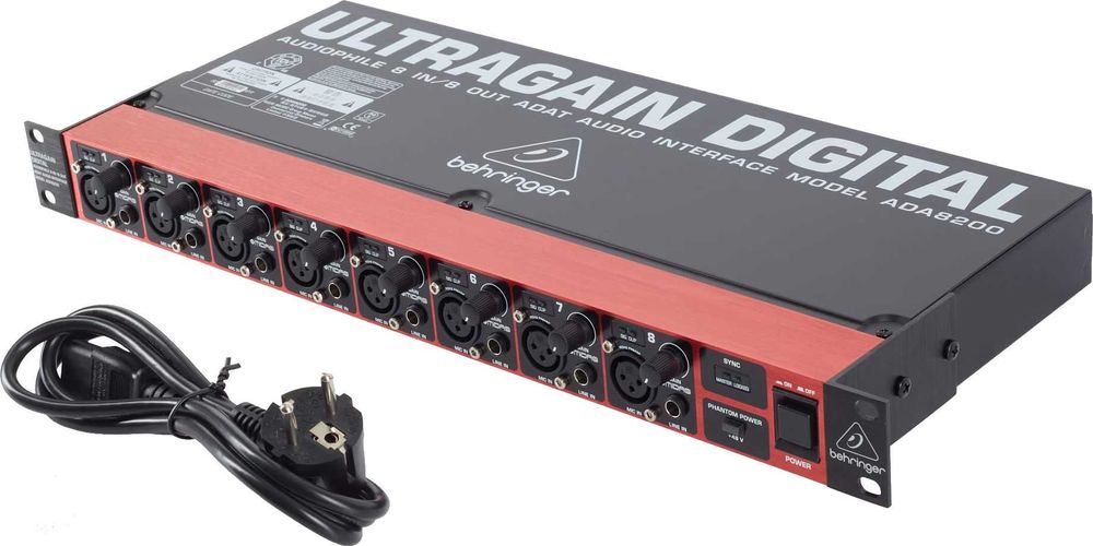 Behringer ADA8200