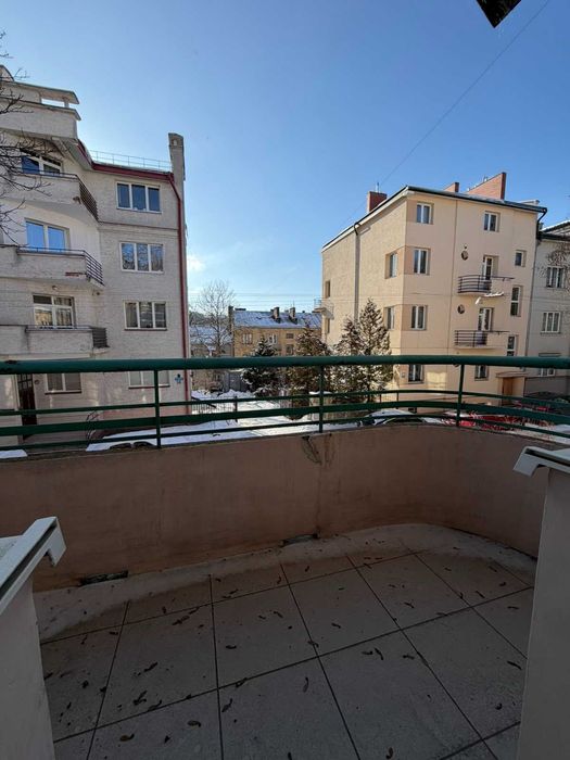 Оренда 3 кім. квартири по вул. Тютюнників