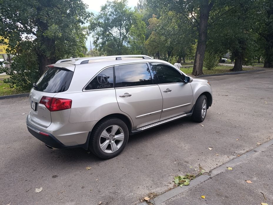 автомобиль ACURA MDX 2010год 3,7газ/бензин