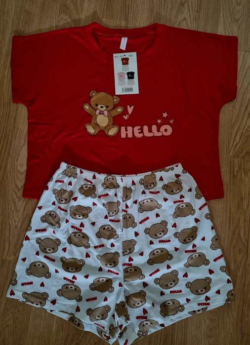 Pijama de verão, em tons de vermelho com ursinhos. Tamanho L