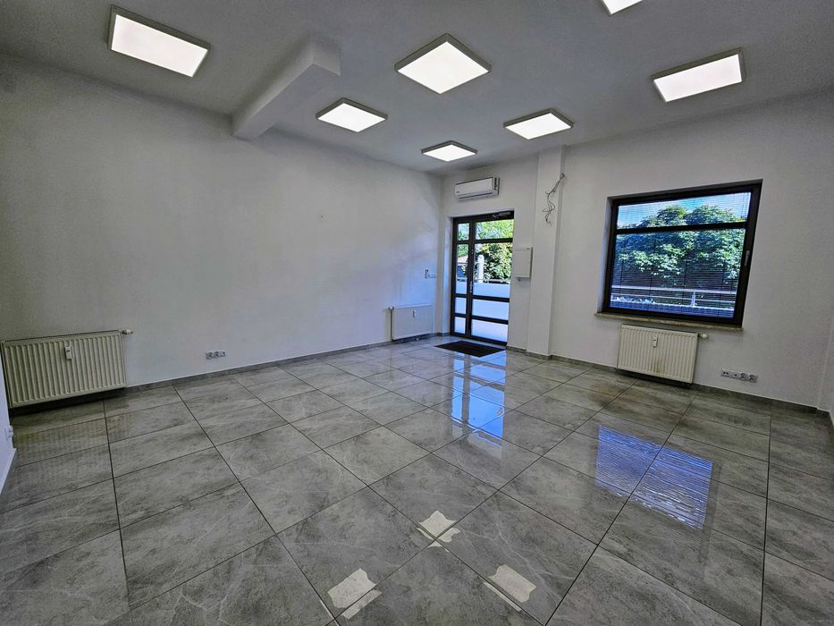 Klimatyzowany lokal biurowo-usługowy 39m2 - Spółdzielcza 6