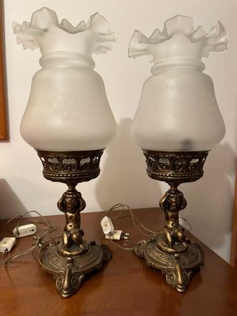 Candeeiros de mesa de cabeceira em Bronze