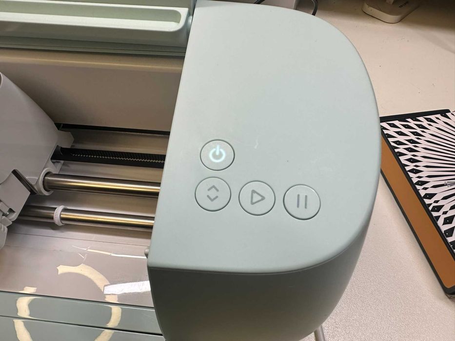 Плотер Cricut Explore 3