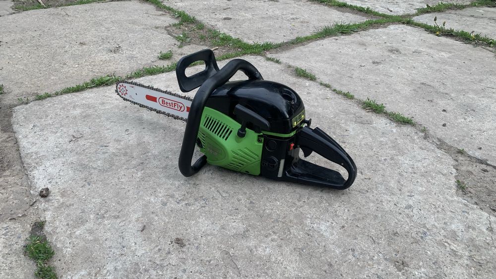 Продам бензопилу PROCRAFT K450