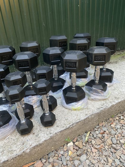 Zestaw hantli hexagonalnych 2-20kg