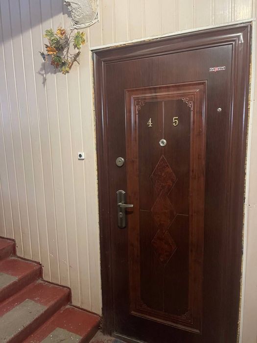 Продам простору 3-кімнатну квартиру (чешка), власник