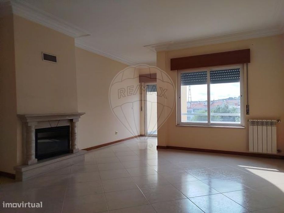 Apartamento T2 para arrendamento