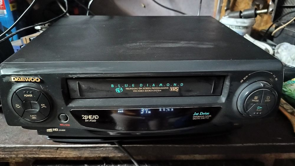 Magnetowid Daewoo DV-F54D + Pilot