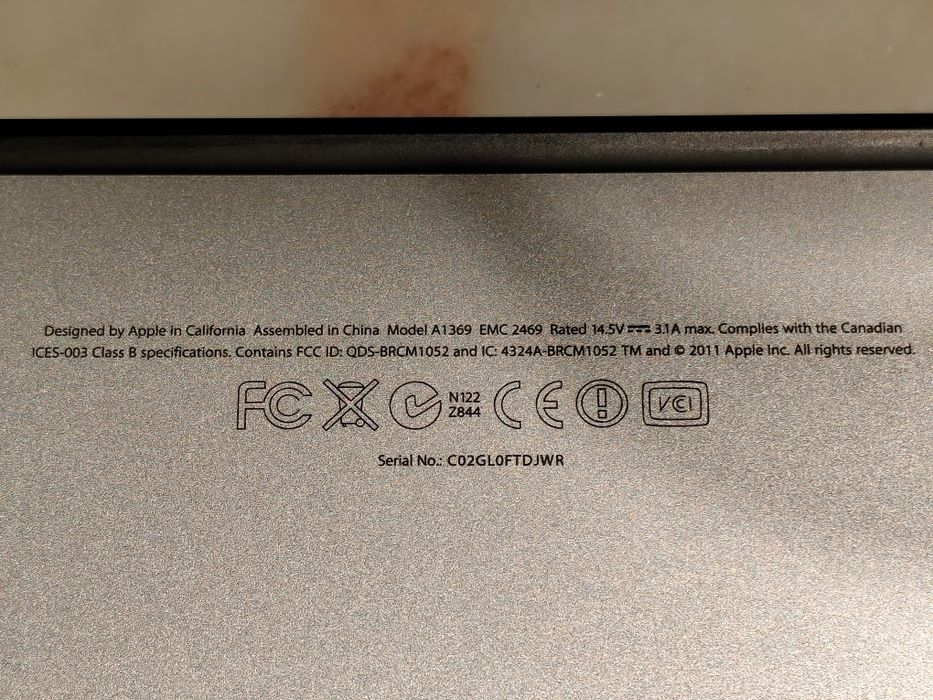 MacBook Air  A1369