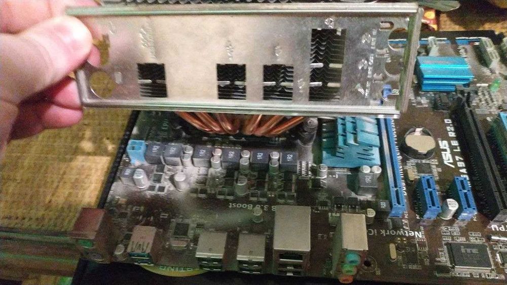 Компьютер , комплект, материнская плата ASUS M5A97 LE R2.0 Socket AM3+