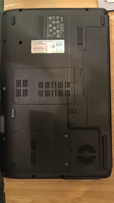 Acer Aspire 5732z - 3 GB / 250 GB HDD