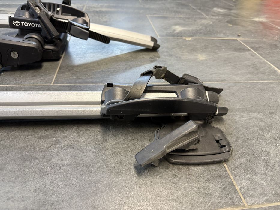 Uchwyt na bagaznik dachowy na rower thule 598