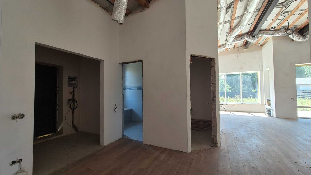 Будинок 140 м² у закритому КМ «Ялинкове» | 12 соток | 85% ремонту з системою рекуперації повітря