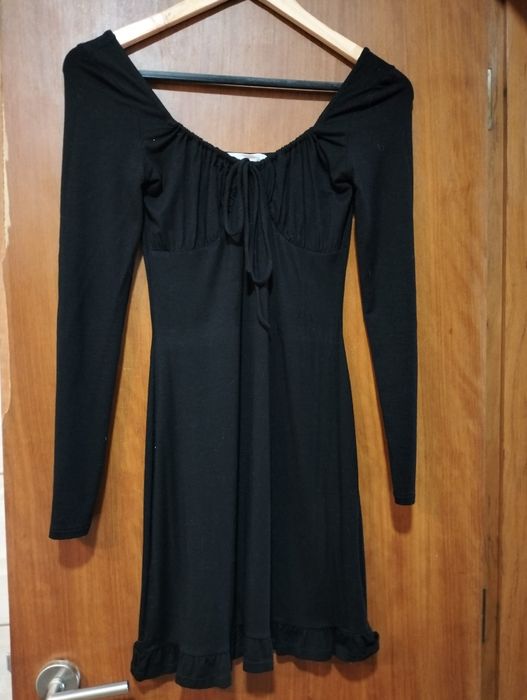 Vestido preto justo da Mango