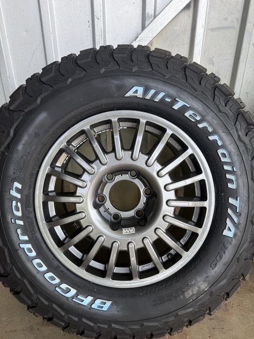 Rodas 265/70 r17 c jante brid / bf goodrich