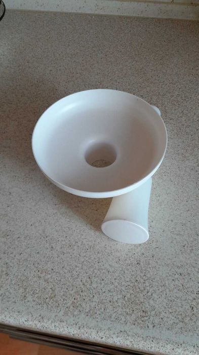 Лоток+толкатель на кух.комбайн Мрія-2М