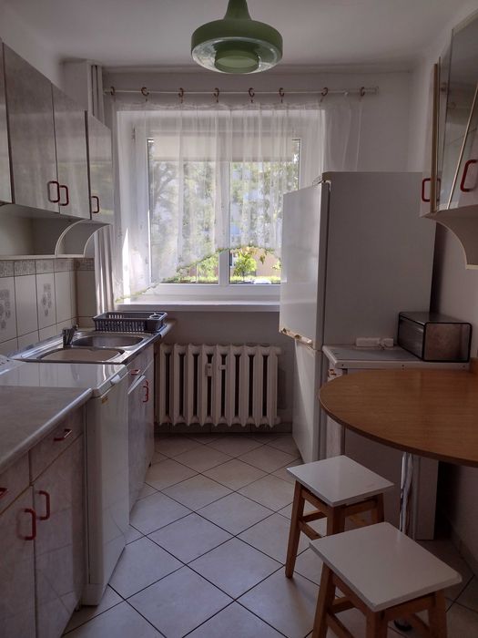 Sprzedam mieszkanie 2- pokojowe z balkonem w bardzo dobrej lokalizacji na osiedlu Wazów