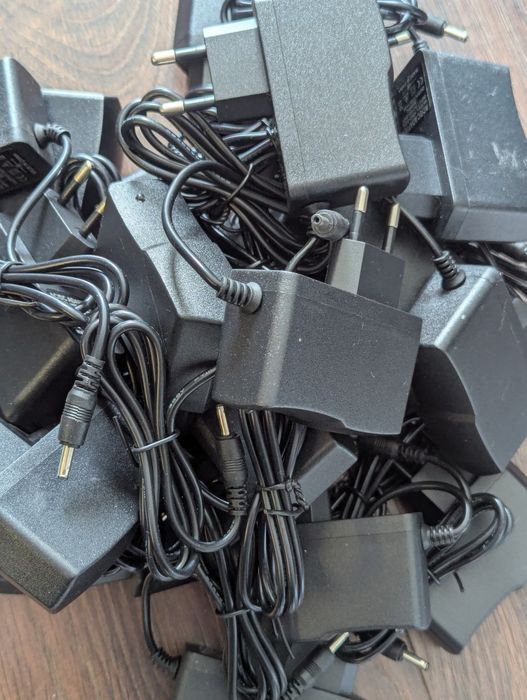 Блок живлення 220В на 5В 2А дешево AC-DC 220V  5V 2A