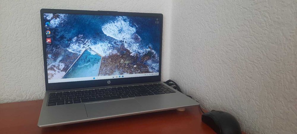Продам новый Ноутбук HP 255 G10 (AD1X3ET) месяц как куплен