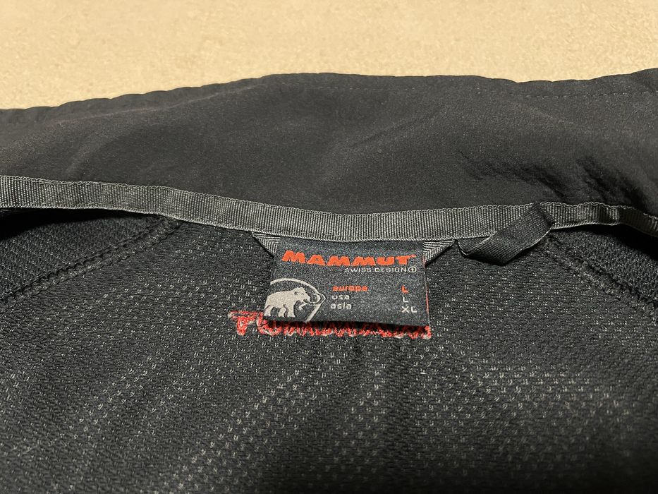 Куртка трекінгова жіноча Mammut