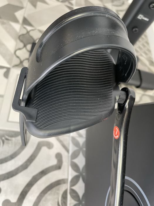 Bicicleta estática,novissima sem embalagem