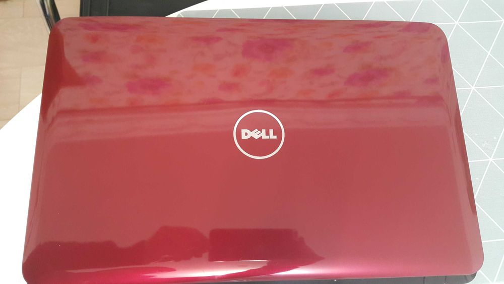 Ноутбук Dell Vostro 1015