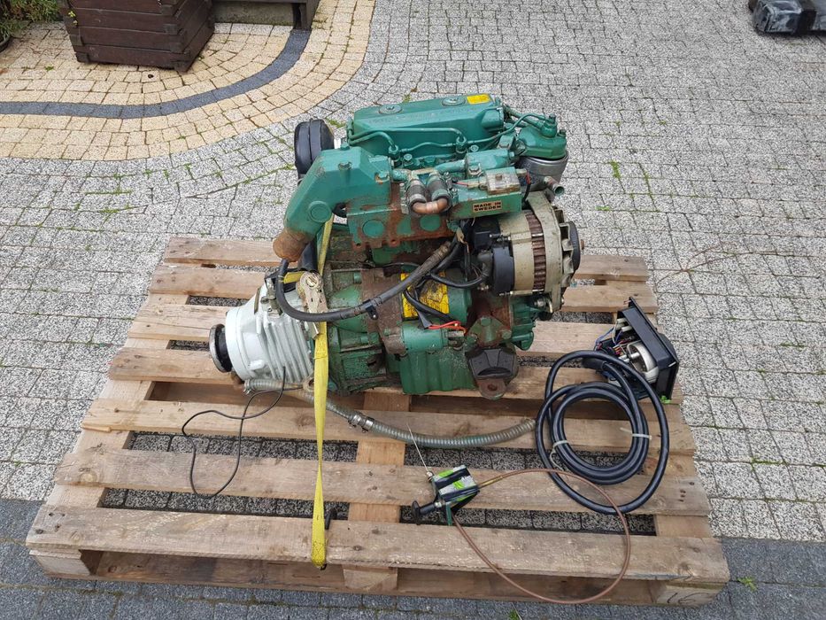 silnik diesel Volvo Penta 2002 -2 cyl - 20 KM