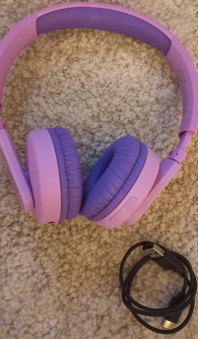 Auscultadores Bluetooth marca Philips em caixa para criança