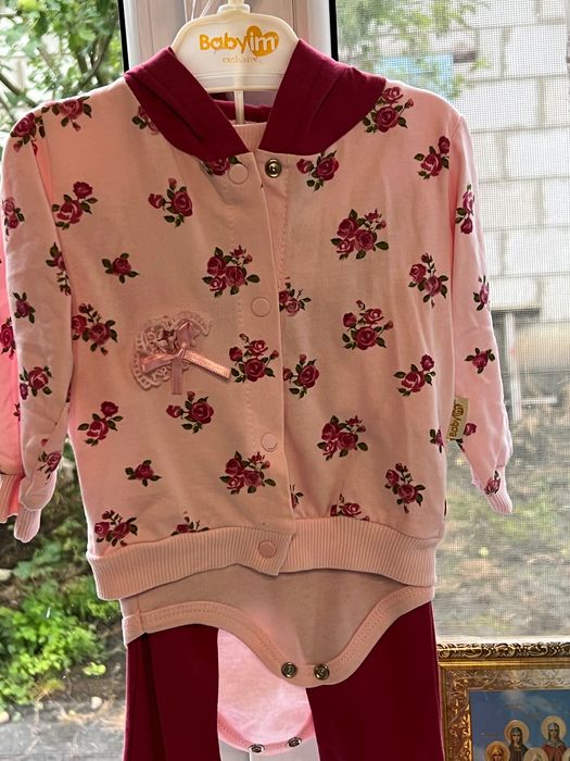 Святковий костюм на дівчинку 6-9 місяців